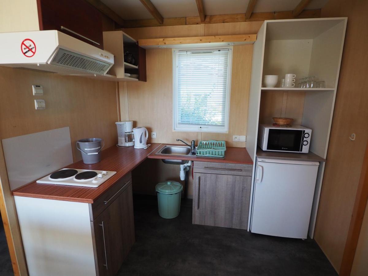Camping Le Sorlut Cozes Esterno foto